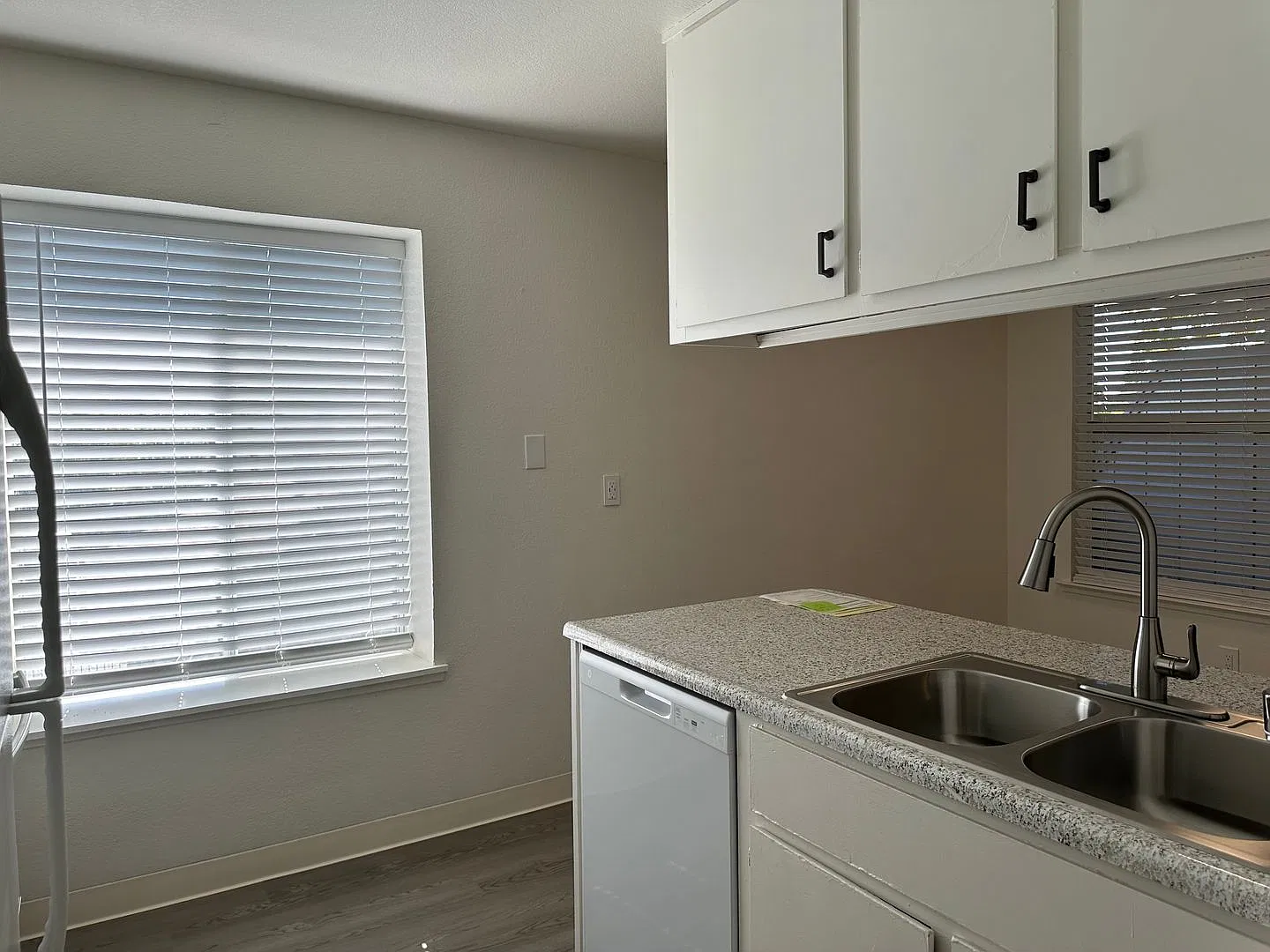5840 Garfield Avenue — Photo 4
