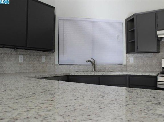 5th image of 2325 E Sweet Ave