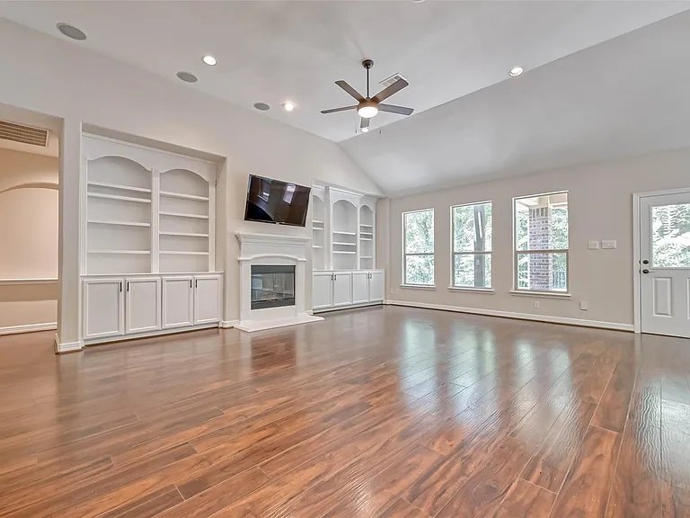 150 W Heritage Mill Cir — Photo 7