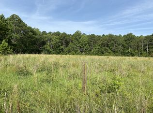 271 Winery Rd, Sneads Ferry, NC 28460