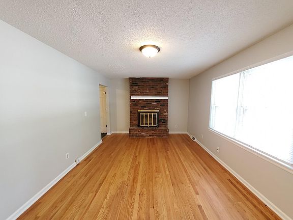 3rd image of 713 NW 5th St