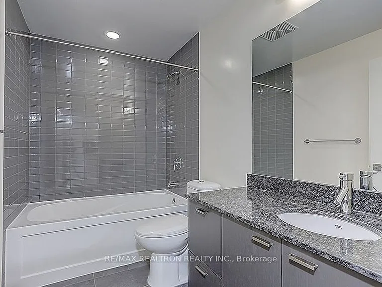 88 Sheppard Ave E #2405 — Photo 26