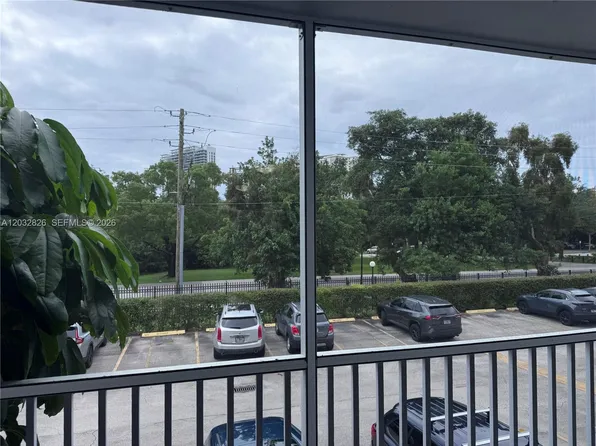 16950 W Dixie Hwy #A232-232, North Miami Beach, FL 33160