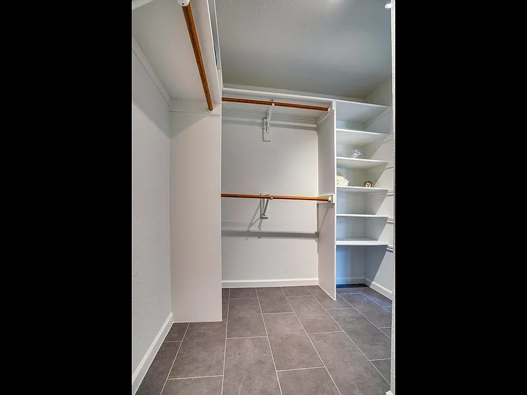 626 Cribbs Dr — Photo 1