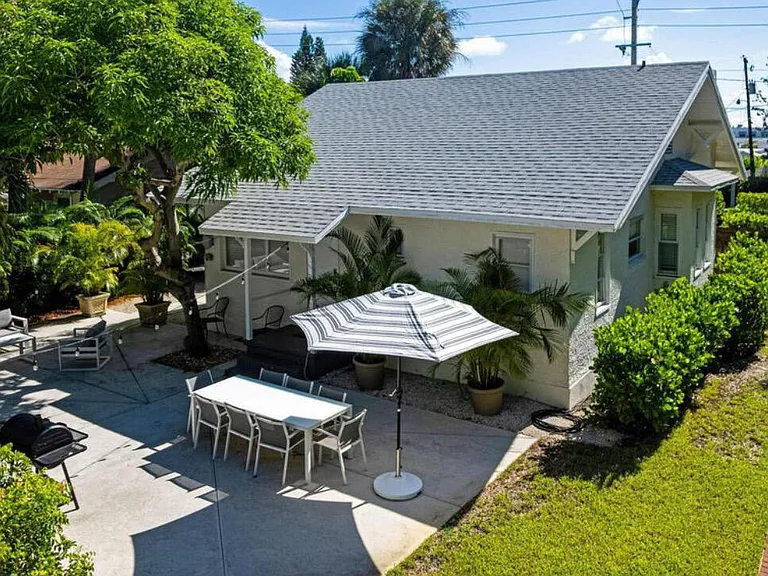 5301 N Flagler Dr — Photo 2