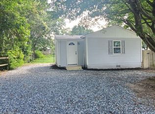 3908 Honan Dr, Greensboro, NC 27401