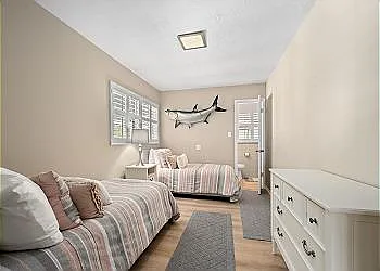 3341 Gulf Of Mexico Dr — Photo 11