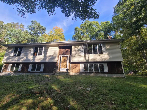 54 Portland Drive, Ashford, CT 06278