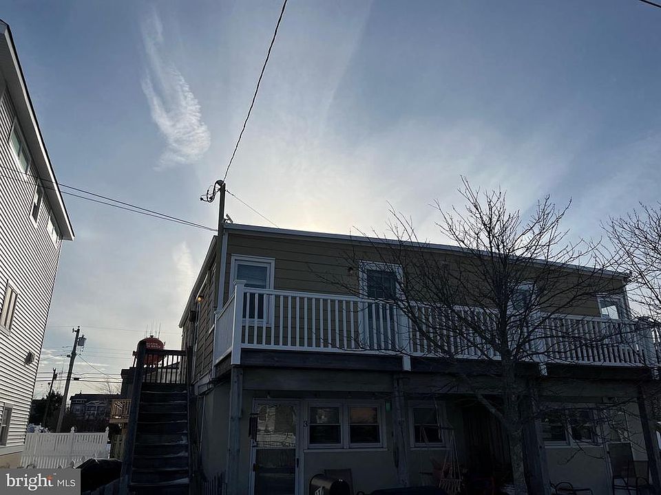 1st image of 324 2nd St #1