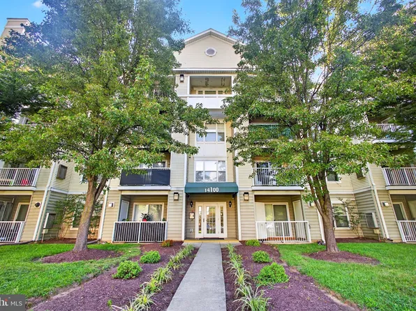 14100 Farnsworth Ln #2406, Upper Marlboro, MD 20772