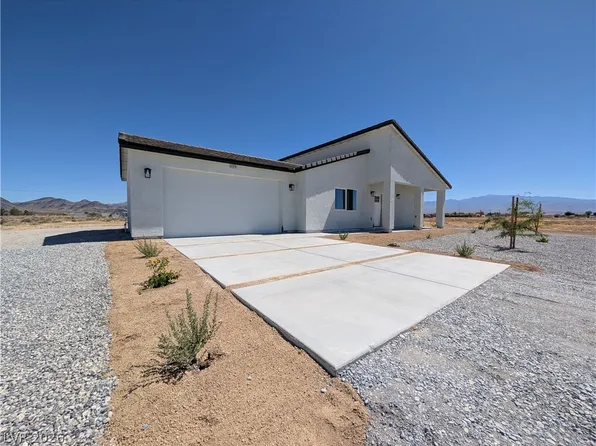 4670 W Medicine Man Rd, Pahrump, NV 89048