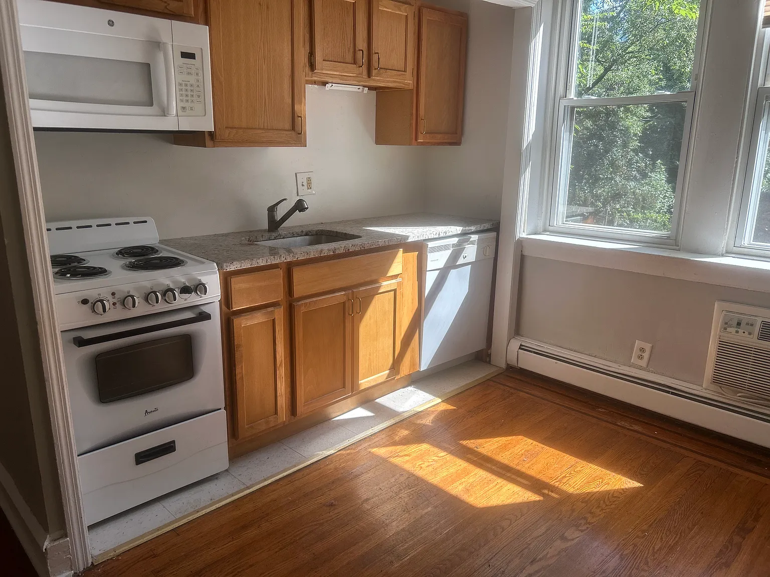 1 bed, $1,190 — Photo 1