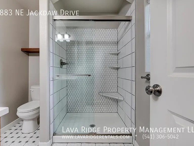 2883 NE Jackdaw Dr — Photo 16