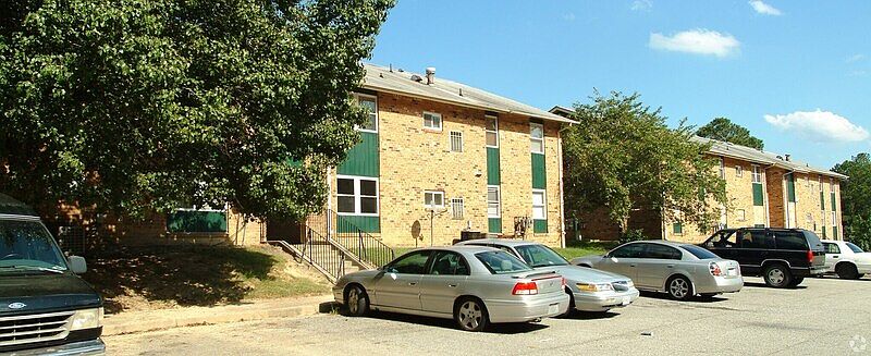 1st image of 1904 Warren Ave APT F