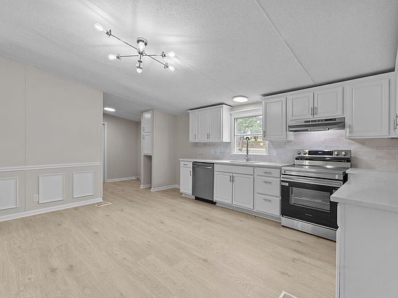 2nd image of 6568 Celestial Pine Dr