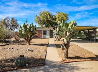8426 E Desert Steppes Dr, Tucson, AZ 85710
