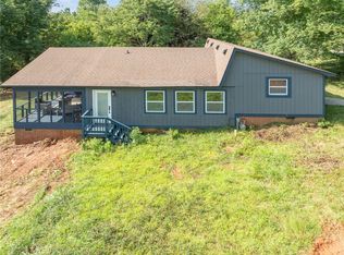 166 McJunkin Dr, Pickens, SC 29671