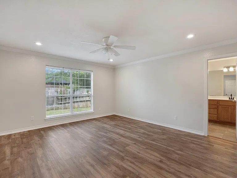 111 Bluebird Ln — Photo 7