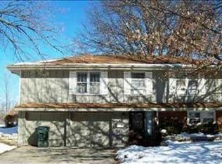 4324 SW 30th St, Topeka, KS 66614