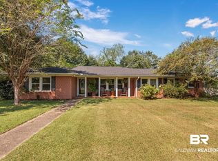 702 S Presley St, Atmore, AL 36502