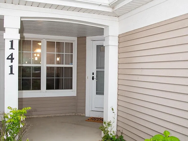 141 Concord Ln — Photo 2