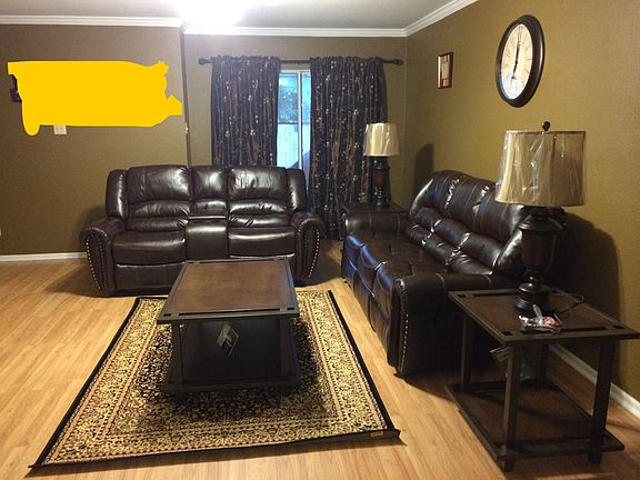 Main Spacious Living Room