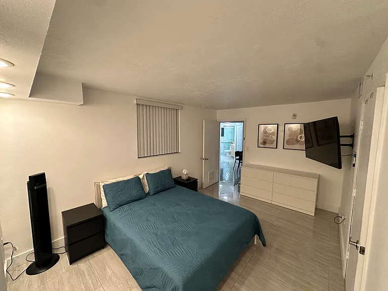102 SW 6th Ave #206 — Photo 8