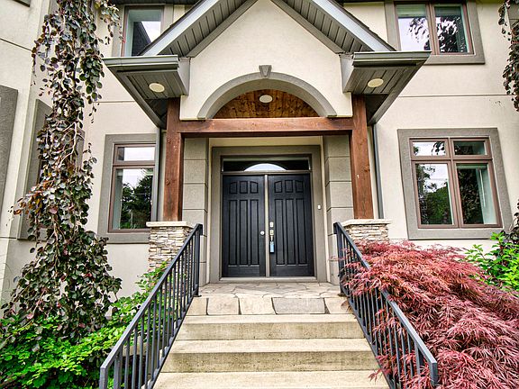 2nd image of 1659 Hamilton Rd