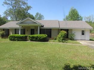 135 Tacoma Dr, Coosada, AL 36020