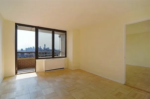 Rented by Citi Habitats | media 22
