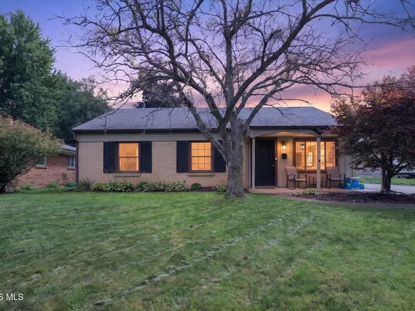 165 Lexington Ave, Waterville, OH 43566