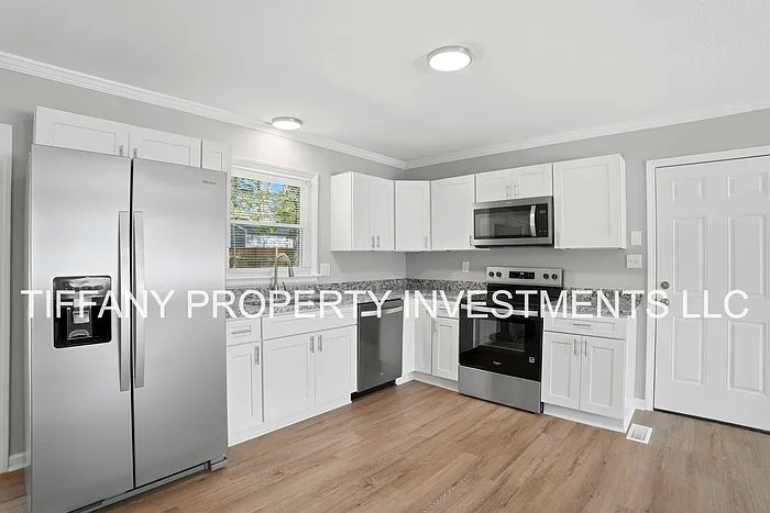 616 Dixie Dr — Photo 5