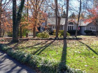 561 32nd Avenue Dr NW, Hickory, NC 28601