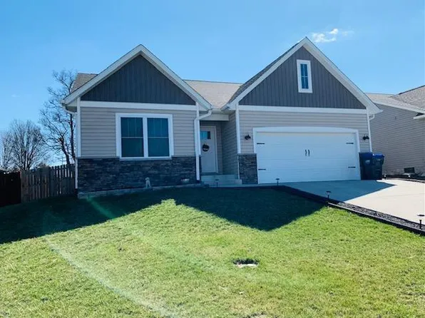 7265 W Mustang Dr, Ellettsville, IN 47429