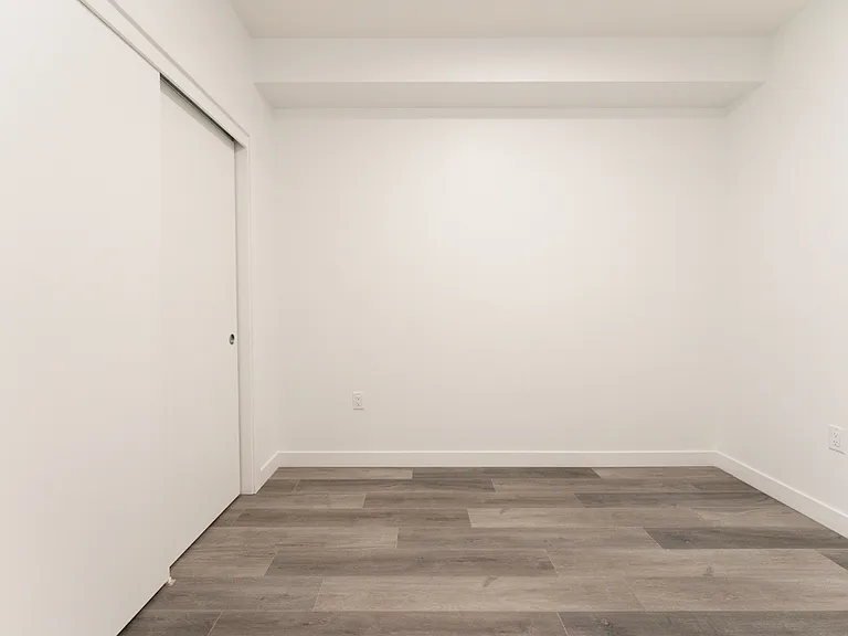 612 67th Ave SW — Photo 35
