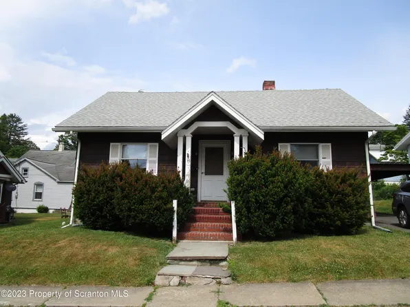 22 Universal Ter, Susquehanna, PA 18847