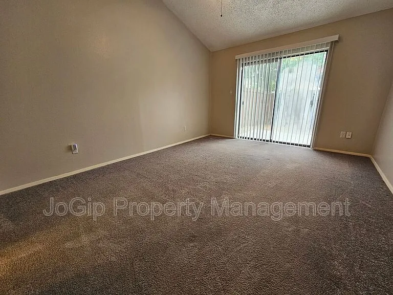 602 Prairie Dell St — Photo 18