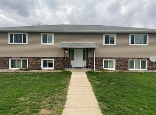 609 W Partridge St APT A, Metamora, IL 61548