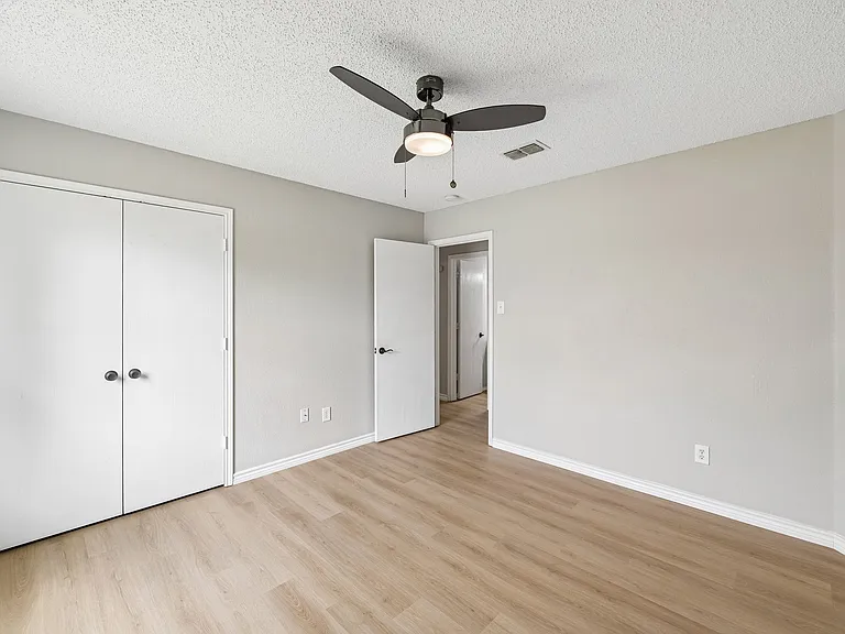 1612 Fieldstone Dr — Photo 15