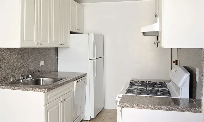 Rented by Brown Harris Stevens | media 30