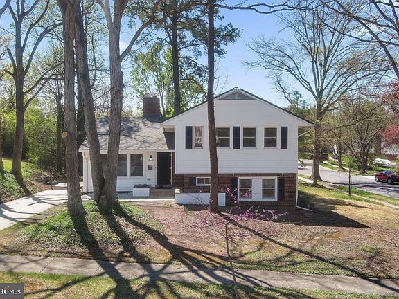 4th image of 8405 Ravenswood Rd