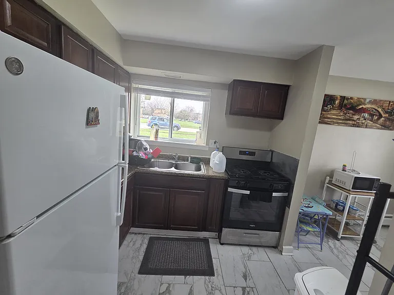 825 W College Blvd — Photo 3