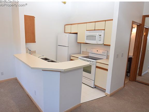 4th image of 4990 Meredith Way APT 303