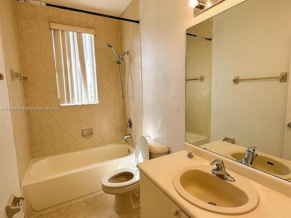 4th image of 2460 SE 16th Ter Unit 205