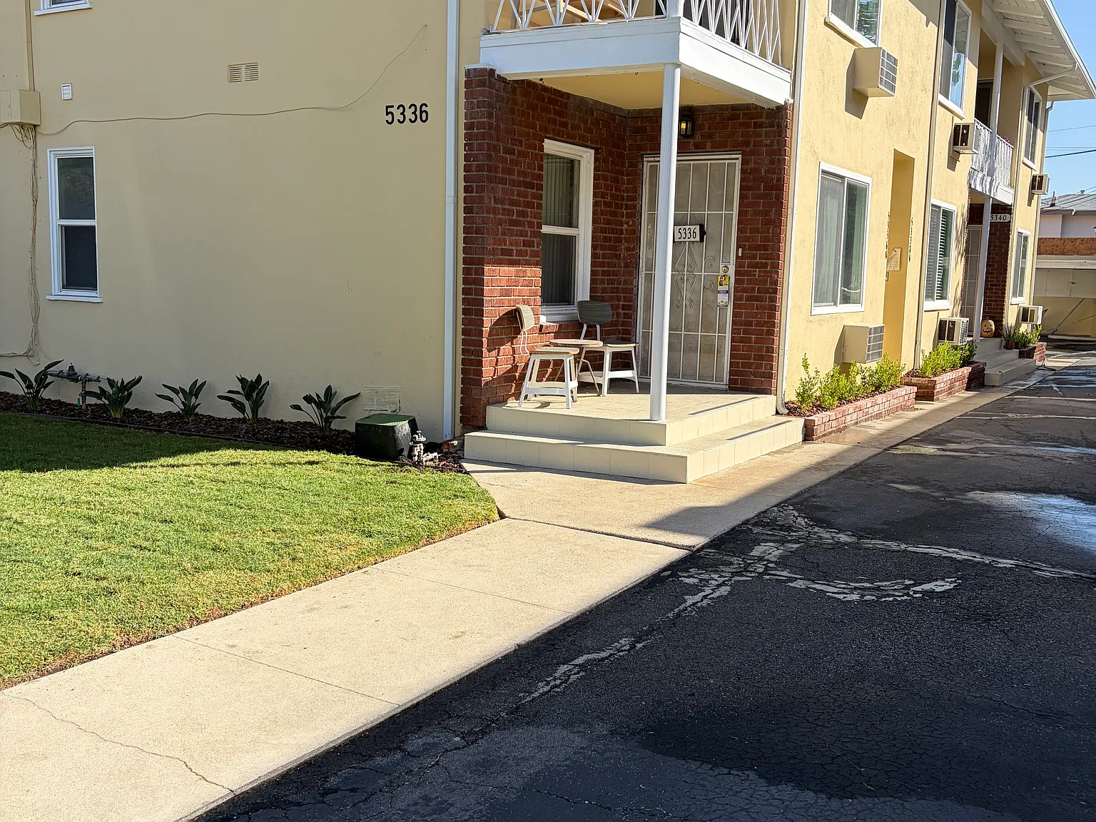 2 bed, $1,950 — Photo 1