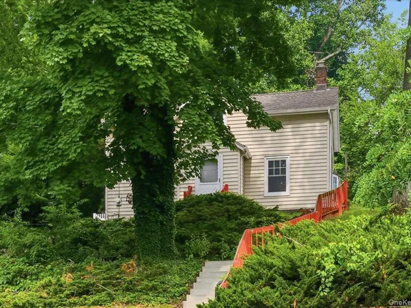 42 Revolutionary Road, Ossining, NY 10562