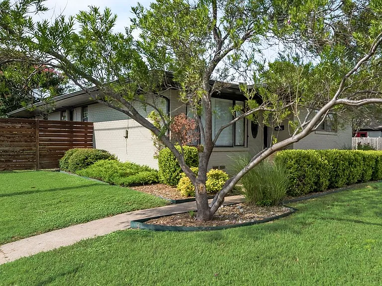 6501 E Mockingbird Ln — Photo 8