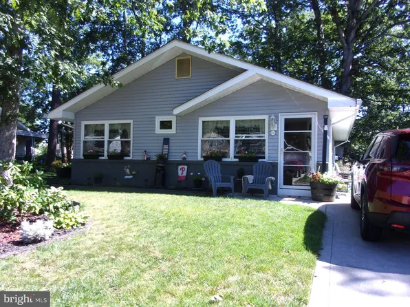 104 Oak Ave, Hammonton, NJ 08037