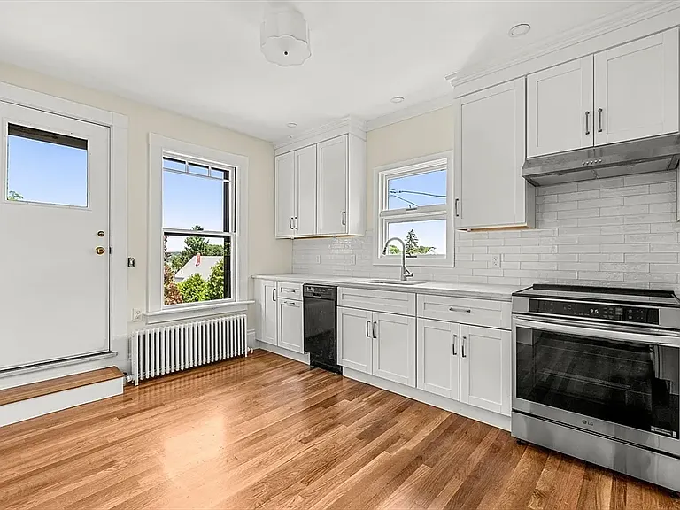16 Loring Ave #2 — Photo 6