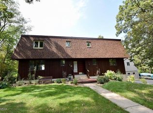 18 Elmwood Dr NE, Pine Island, MN 55963